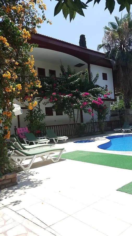 Kaleici Ozkavak Hotel Antalya